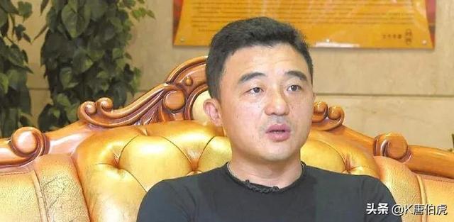 十大乌龙球川足往事「38」“弹腿”彭晓方一脚将“八一”踢出甲A图